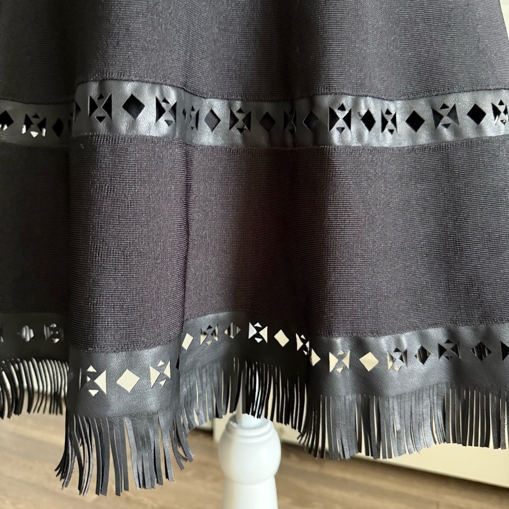 NWT Parker Black Fit and Flare Sweater Knit Dress with Fringe Hem Size M - Picture 2 of 10